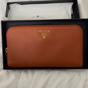 Prada Saffiano wallet in color RAME (burnt Orange)